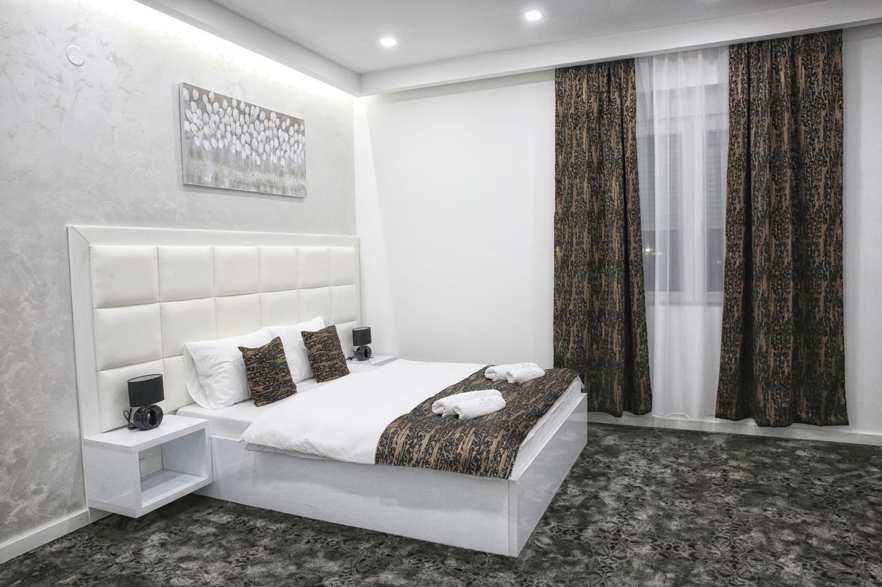 Sunny Hill Garden Bed and Breakfast Stara Pazova Εξωτερικό φωτογραφία